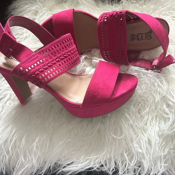 Fuchsia 3 inch platform heels - Picture 4 of 4